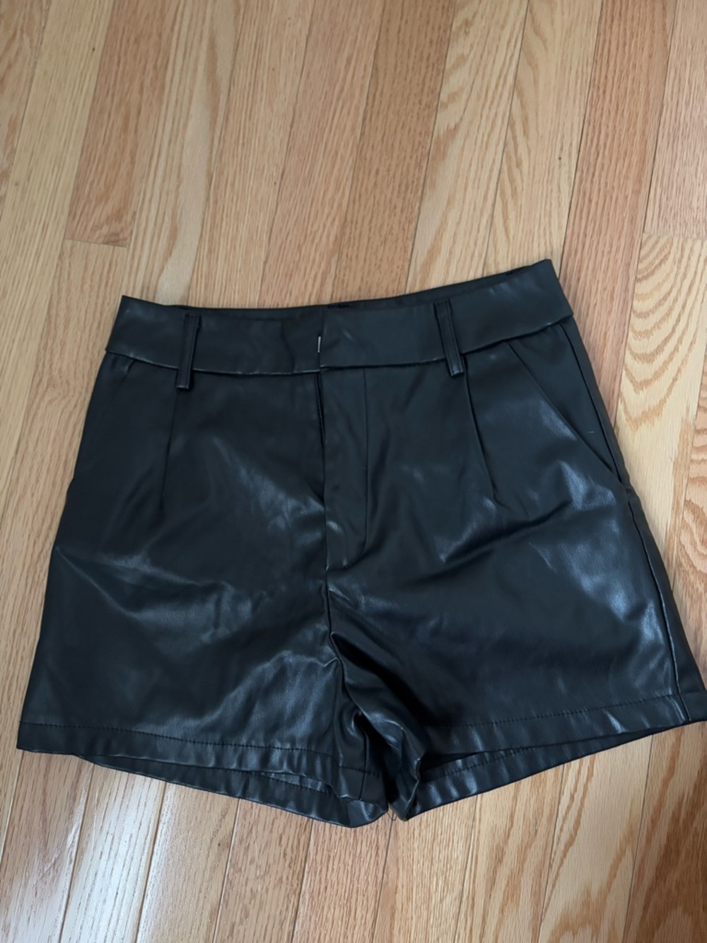 Black Leather Women's Shorts - Picture 6 of 9
